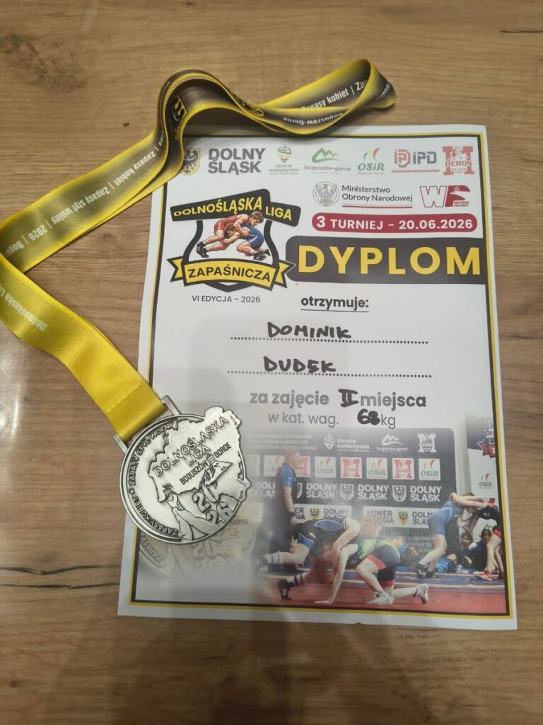 Dominik z SP3 Kudowa Zdrój - Czermna na podium Dolnośląskiej Ligi Zapaśniczej - Paragraf